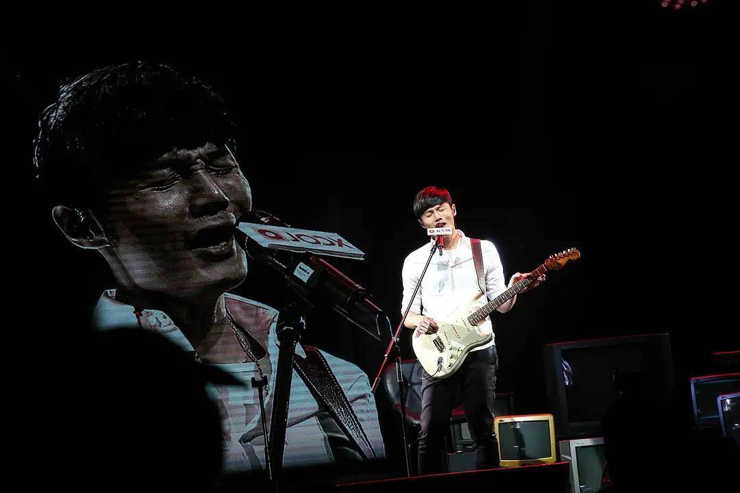 李荣浩回应选歌质疑,拒绝区别对待,音乐是否存在“高低贵贱”?