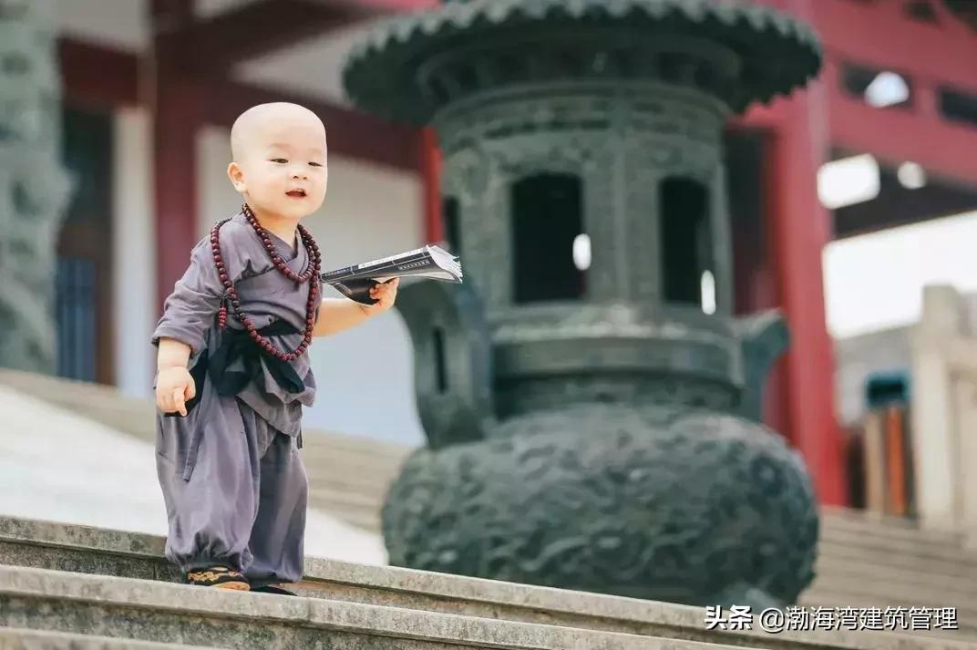 多与智者争高下莫与傻瓜争短长,常与同好争高下莫与傻瓜争长短