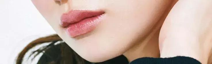 夏天混合型皮肤怎么化妆,夏天如何化妆更自然时尚一点呢