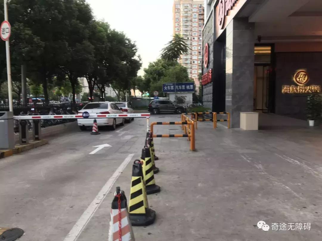 测评百家海底捞,南京哪些海底捞是24小时的