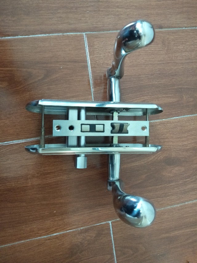 门锁坏了各种解决办法,门锁坏了怎么办最快最好方法