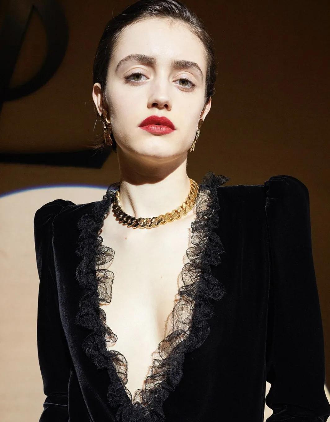 香奈儿珠宝首饰双clogo,香奈儿logo的首饰