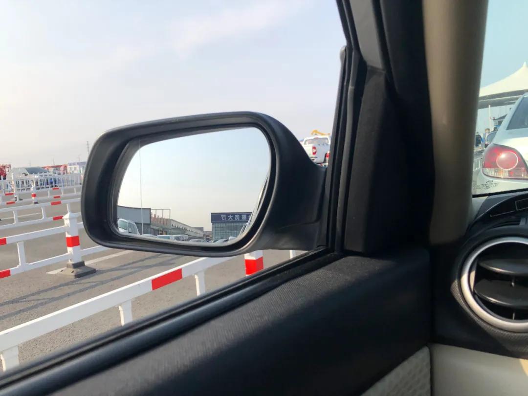 大学生三万推荐买什么车,女生买马自达3适合吗