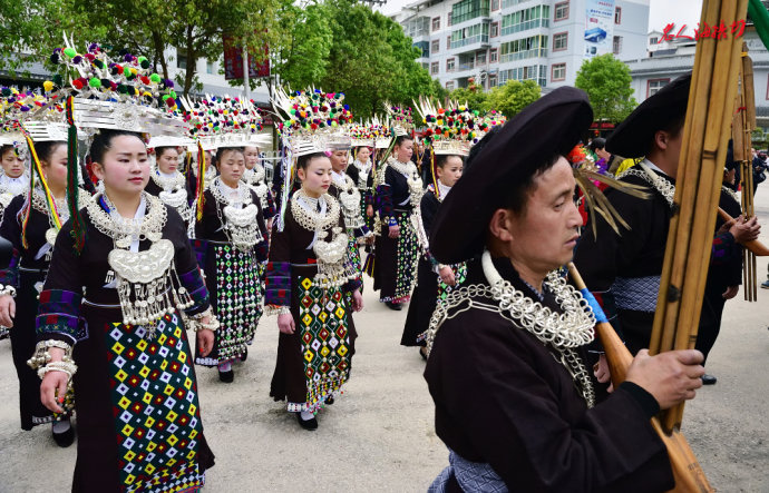 台江苗族姊妹节巡游,台江苗族姊妹节苗族服装