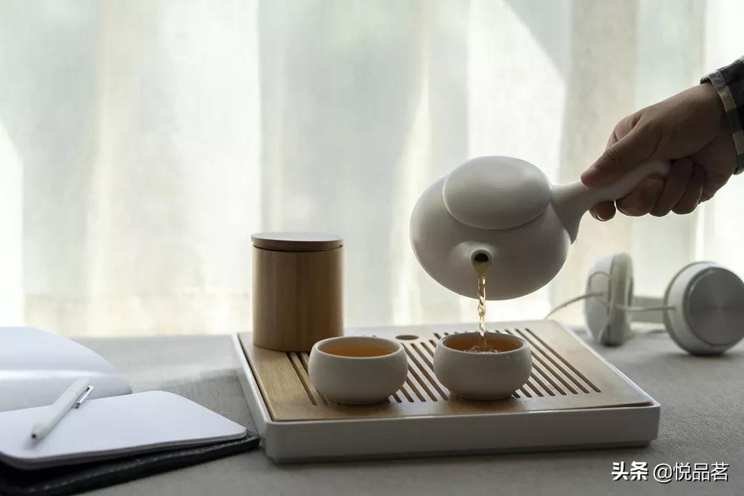 豪情，不敢说茶人都有，但性情，却是茶人的特性