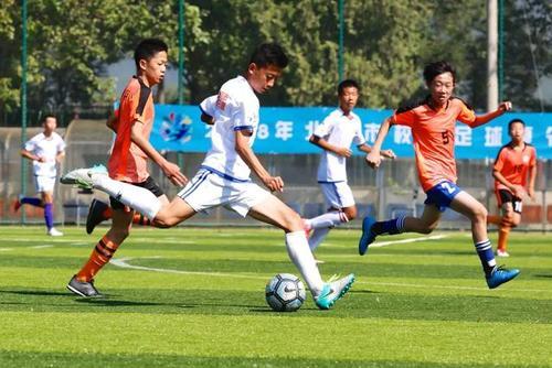 校园足球比赛怎么训练安排战术,探讨校园足球的理念与训练