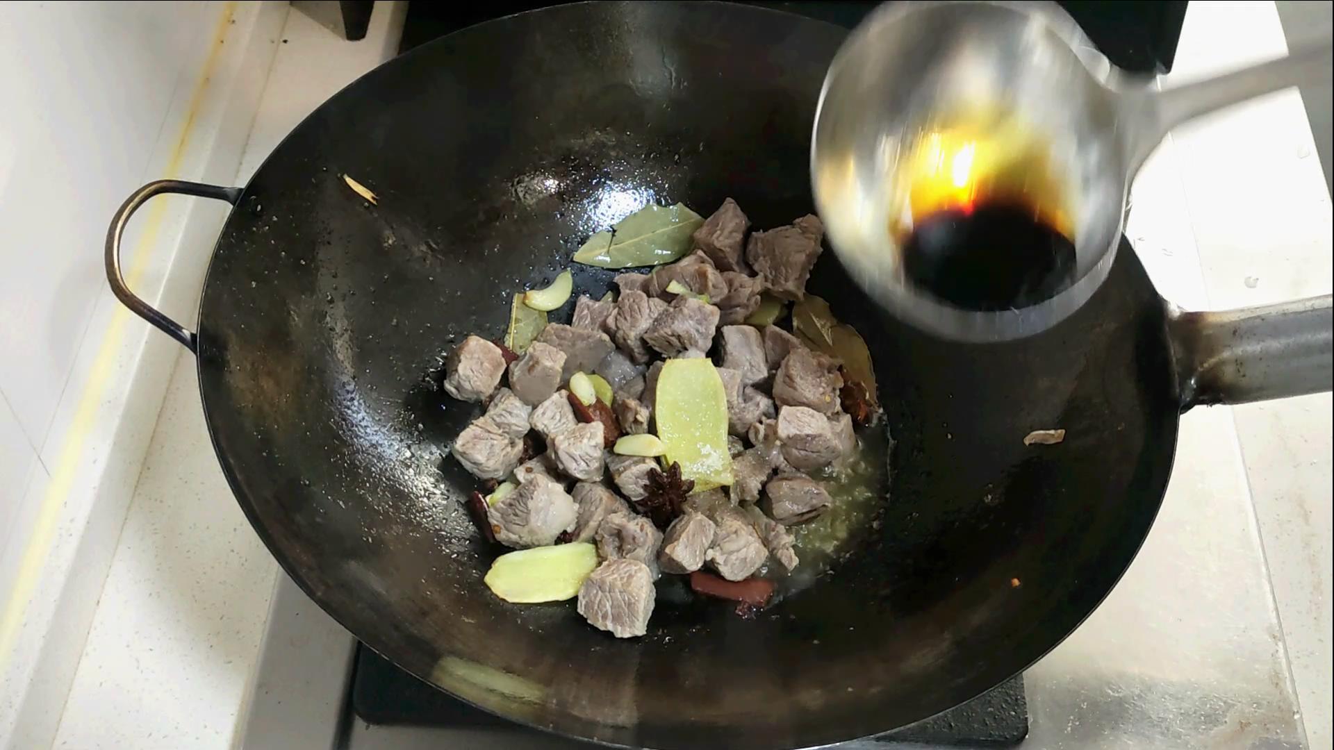 红烧牛肉特别柴怎么补救,牛肉红烧怎么容易烂