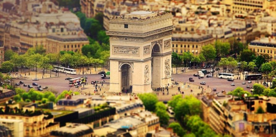 王晓红：浮光掠影看巴黎