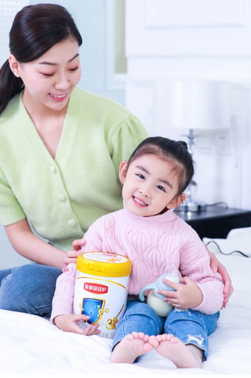 伊利金领冠珍护800克和900区别,伊利金领冠珍护奶粉800克和900克