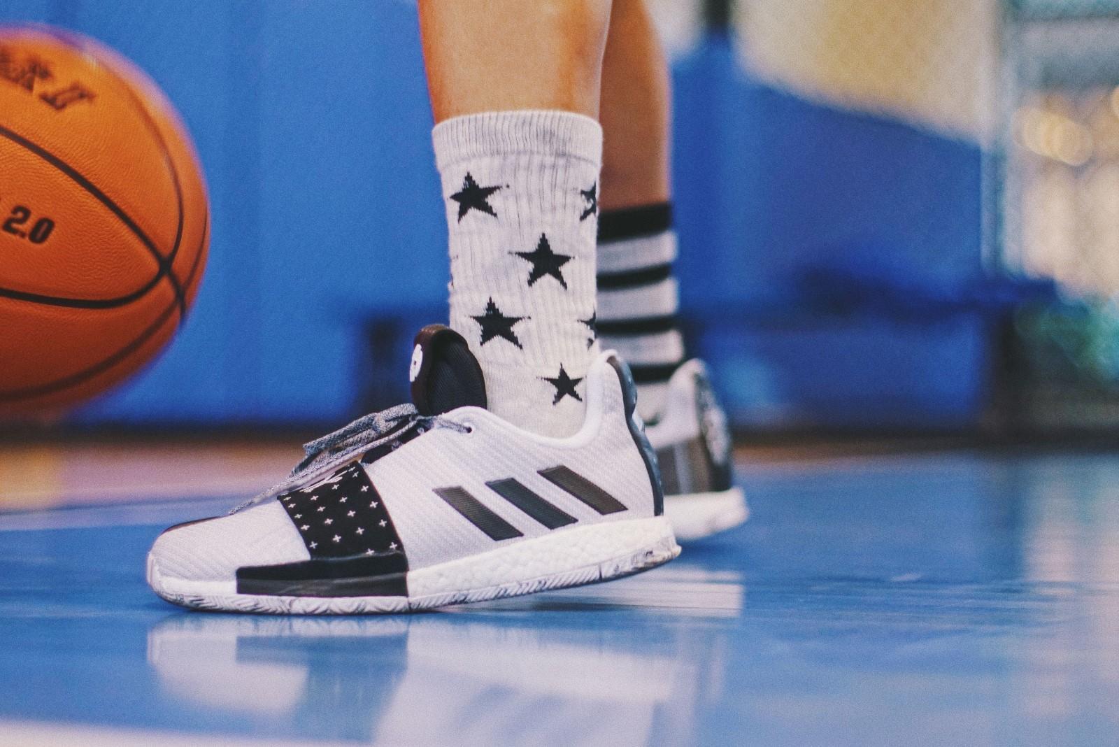 C有好物丨论抓地力何须选AdaptBB?这价位我能拿下“三双”