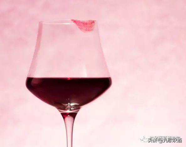 那个带唇印的红酒杯是什么杯？看完你就是朋友圈最懂葡萄酒杯的人