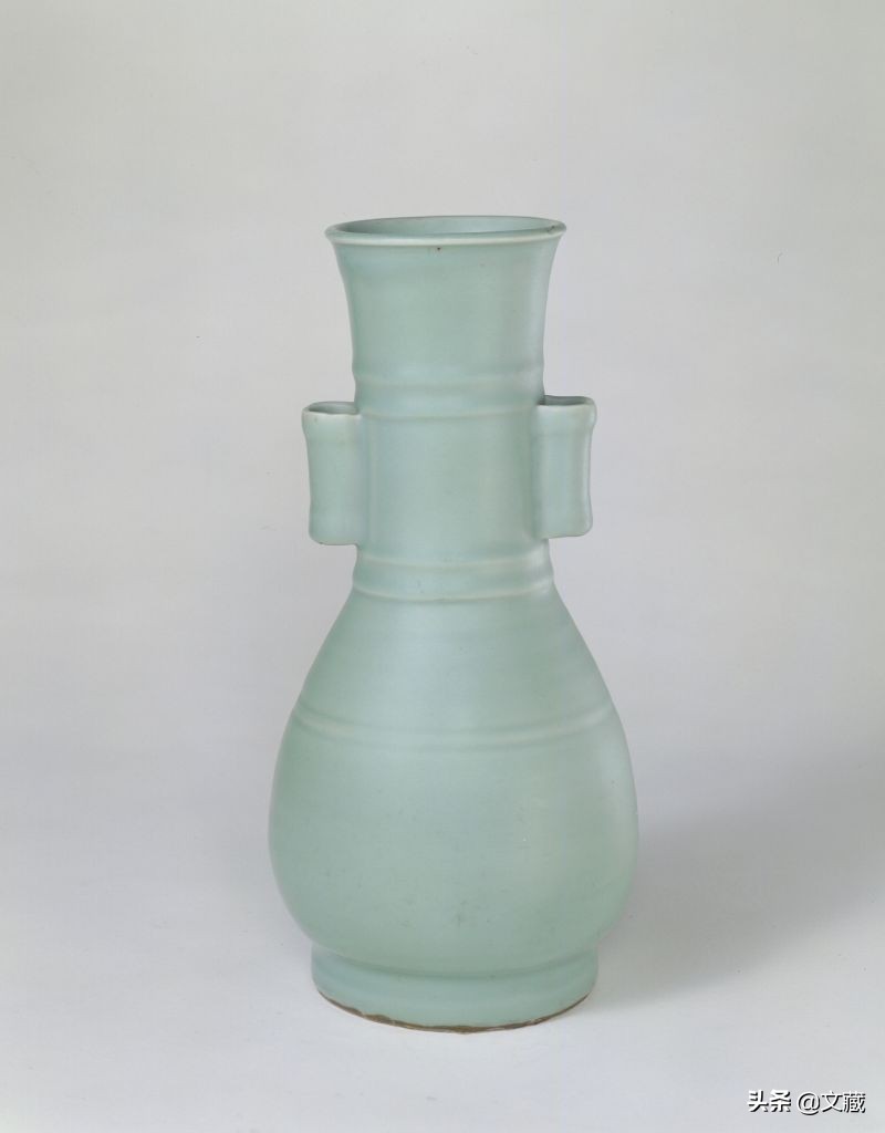 龙泉窑的特点有哪些,龙泉青瓷高峰