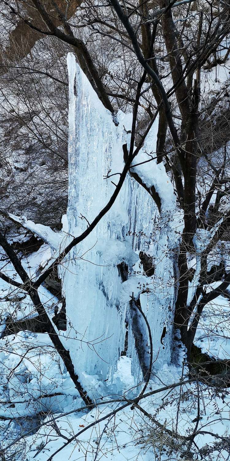 20210117独行太兴山，误入佛国秘境花石湾