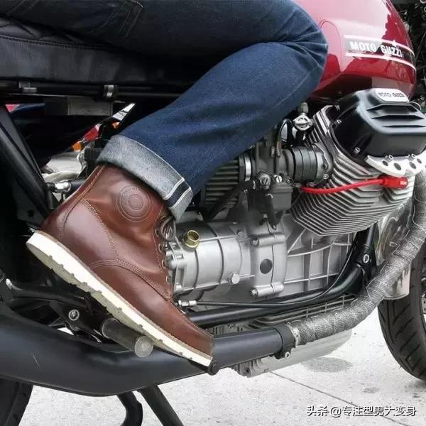 适合年轻人穿男靴,男生轻熟男靴