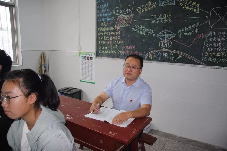 香积寺逸夫中学刘宝祥,郭杜街香积寺逸夫初级中学