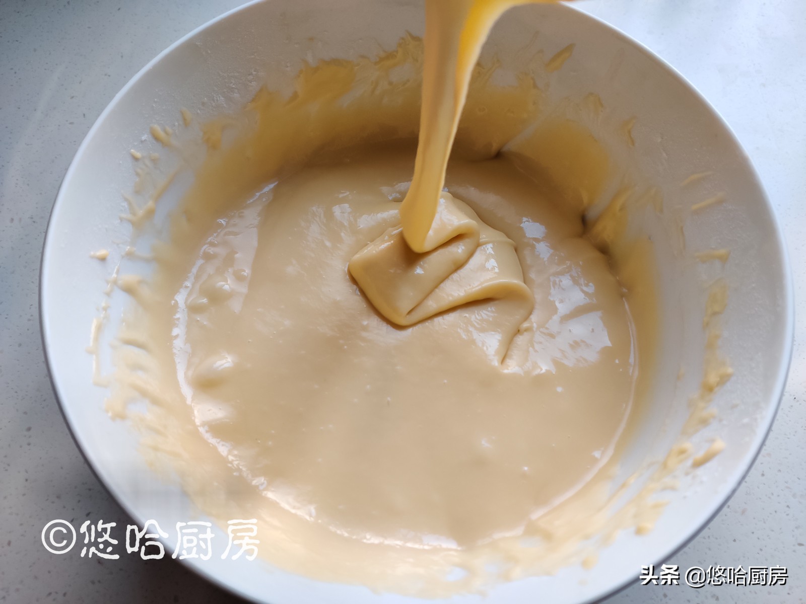 这条鱼不用刮鳞,更不用炖,一勺面糊做一条,动漫迷最爱的就是它