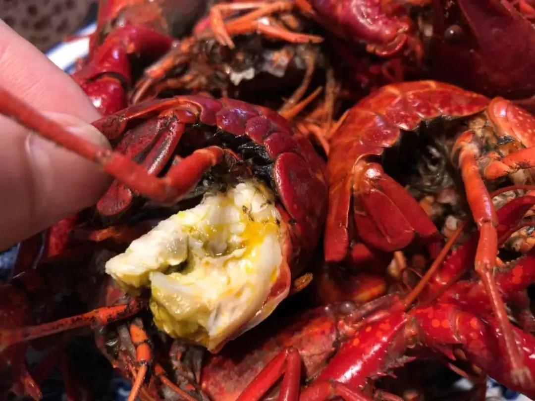 清蒸小龙虾蘸料怎么调好吃又简单,清蒸小龙虾蘸的酱料十三香