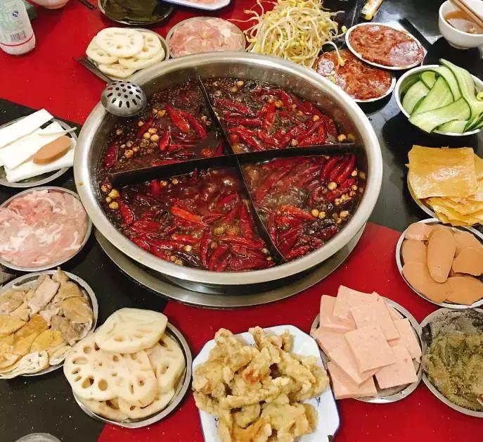 沙坪坝夏季小吃探店推荐,沙坪坝老字号美食推荐电话