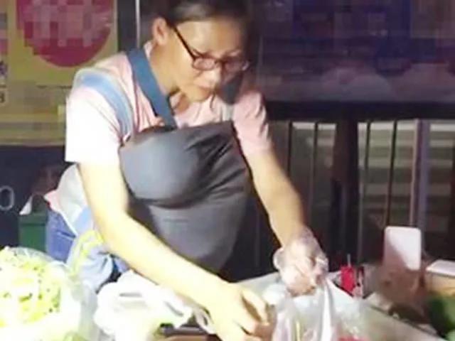 小伙子靠摆地摊月入1700万,95后小伙儿摆地摊月入20万