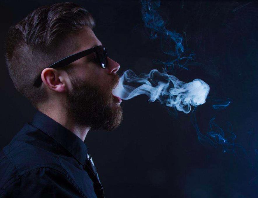 为什么老外不敬烟,外国人有敬烟习惯