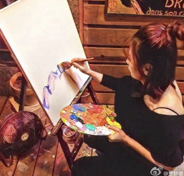 怎样能看出一个女生的气质内涵 (发说说女生穿衣品味差)