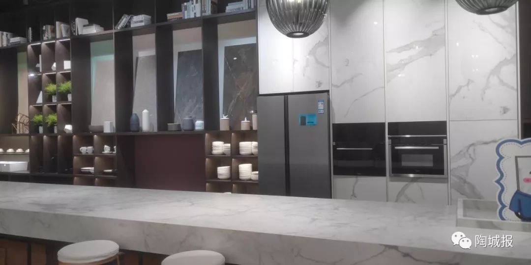 开宝马、吹萨克斯卖瓷砖!20位经销商谈如何扭转市场逆境