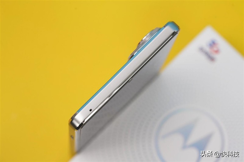 摩托罗拉edge轻奢版和摩托罗拉s30,摩托罗拉edge轻奢版跑分多少