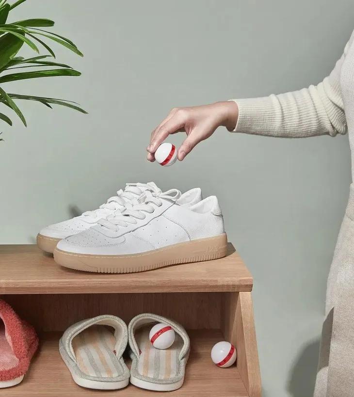 鞋里放个球，轻松解决臭脚问题，一个能顶45天