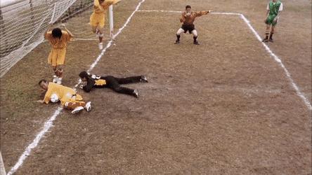 球员限薪有必要吗,足球限薪还会有人踢球么