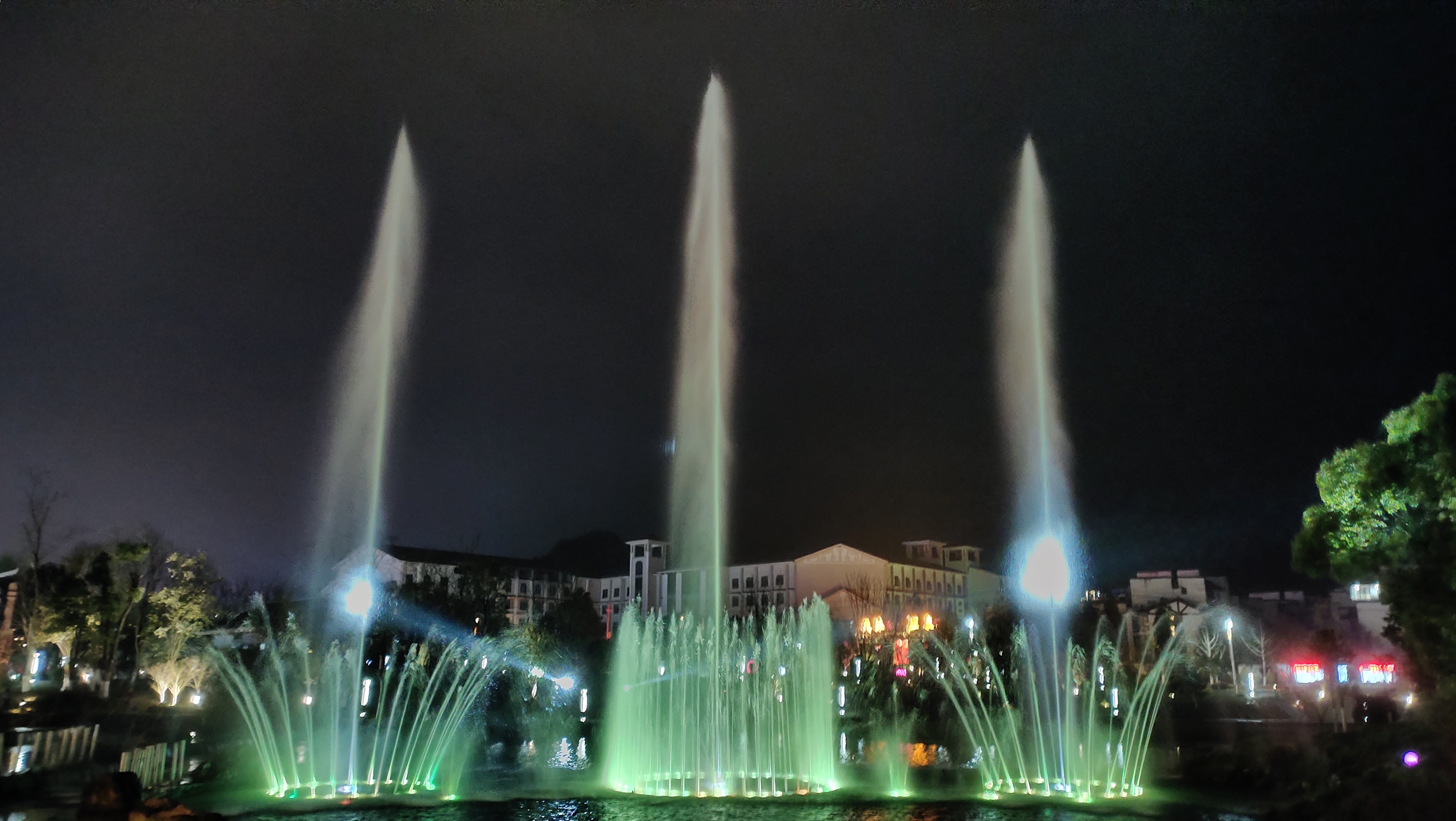 无锡自驾去三亚旅游,俩人一车去旅行