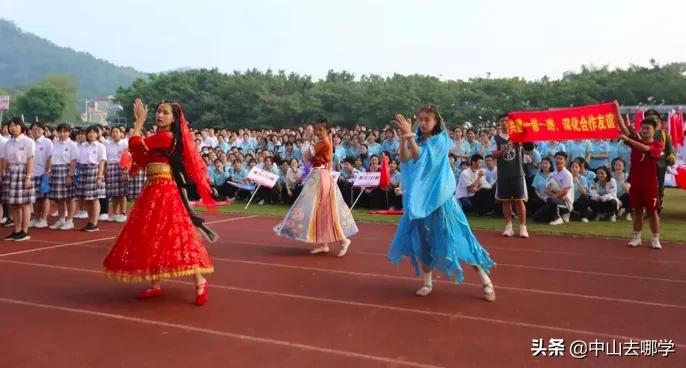 校运会炸裂全场,盘点各校校运会开幕式