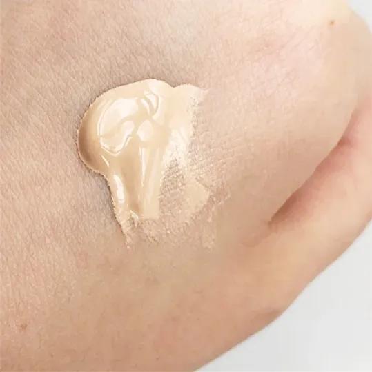 雅诗兰黛持妆无瑕保湿气垫粉底液,遮瑕好又不拔干的气垫粉底液推荐