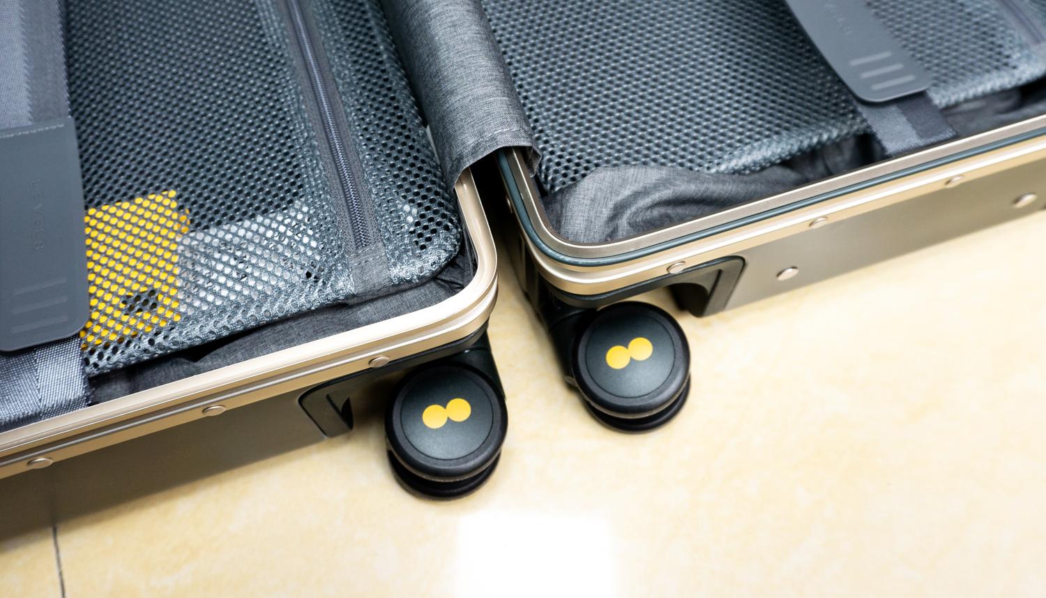 我试了一下，用地平线8号POWER拉杆箱装PS5代路由器刚刚好