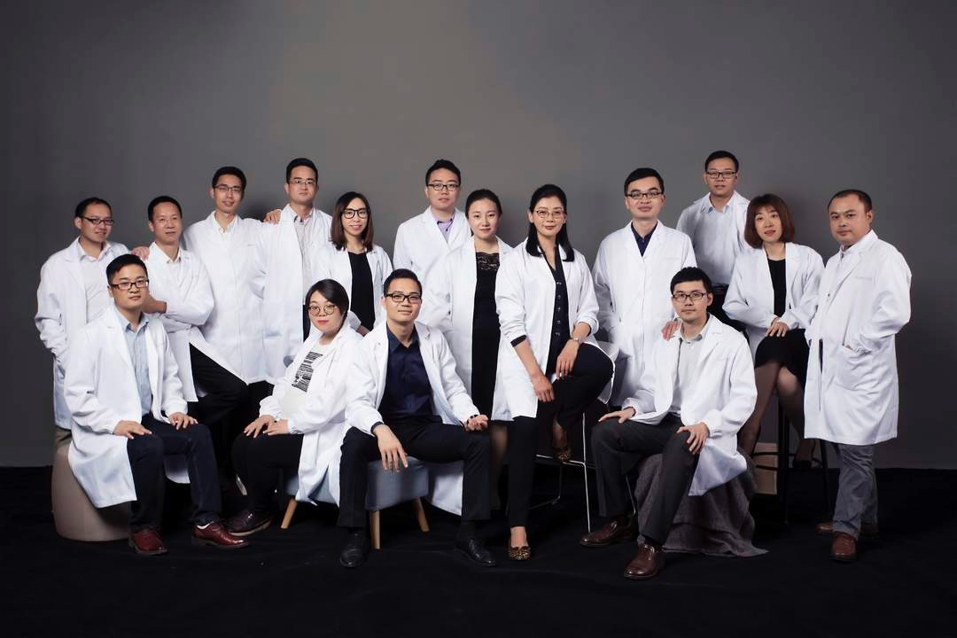 时尚弄潮儿不配变美？不是别人更会化妆，只是她用了玫凯琳黑科技