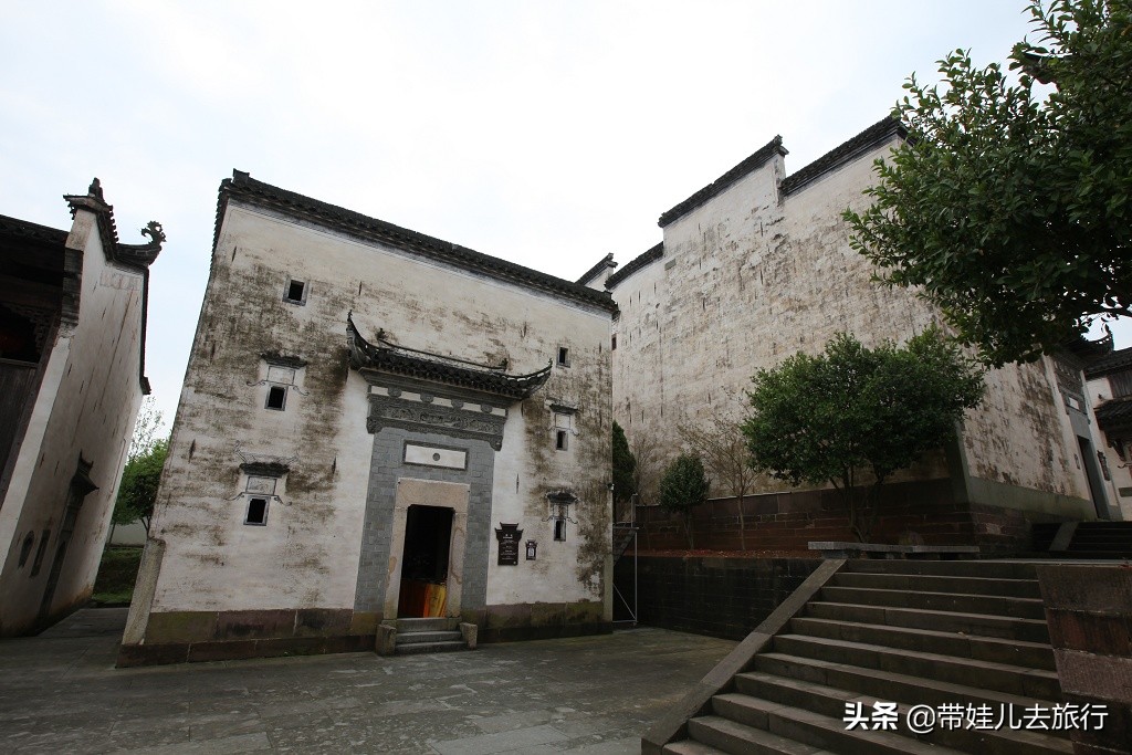 榛勫北鍙ゅ缓闀垮粖鍑変涵,榛勫北绱湠灞卞簞