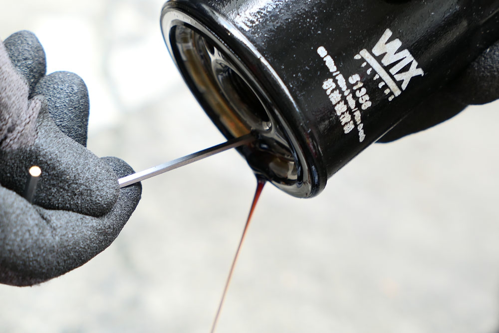 保养汽车要不要拿着保养手册,收藏汽车需要哪些手续