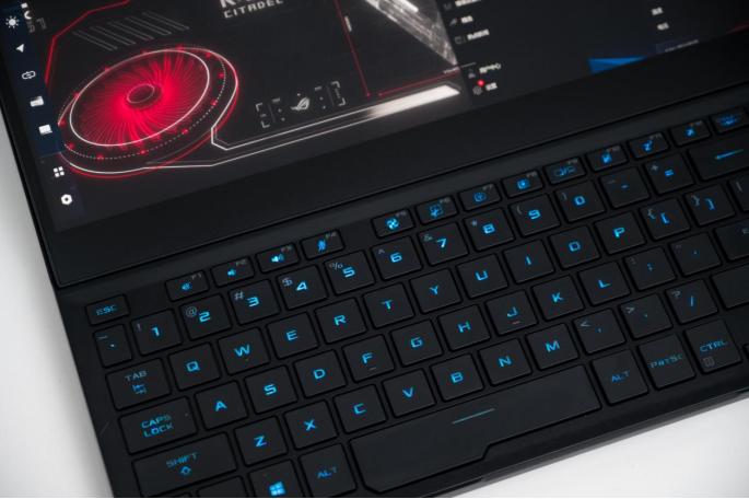 华硕rog冰刃5游戏测试,华硕rog发布会rog冰刃5plus