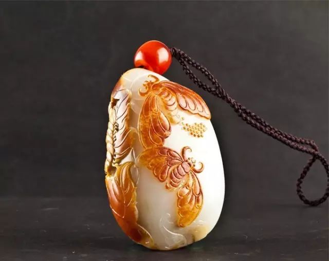 顶级和田羊脂白玉多少钱一克,精品和田玉籽料原石价值八十万