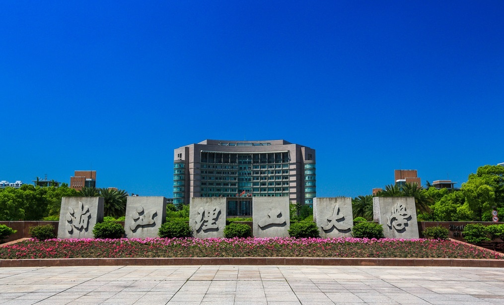 阿U联合创始人李小方在浙江理工大学的演讲：如何遇见更好的自己