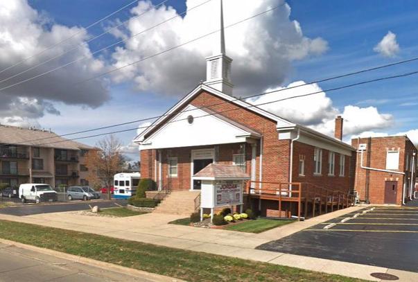 美国一女教师性侵17岁女学生被捕,美国49岁女教师侵害学生