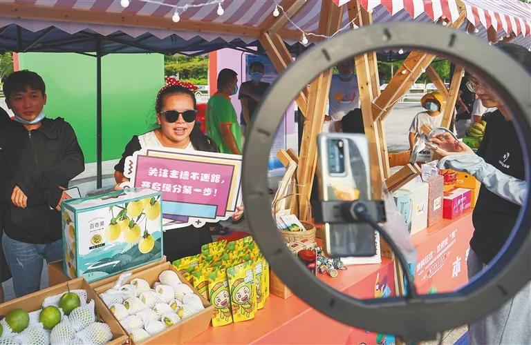 海南红色旅游,海南节庆旅游的景点推荐