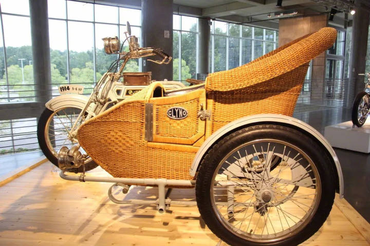 国外意大利摩托车博物馆,古典摩托车博物馆