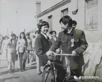 闈掑矝90骞翠唬濠氱ぜ,鍏崄骞翠唬闈掑矝濠氱ぜ