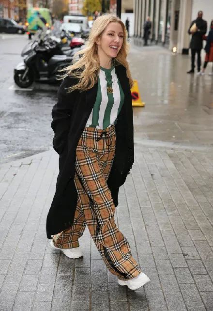 永不淘汰的格纹元素,格纹重塑经典复古摩登风强烈来袭