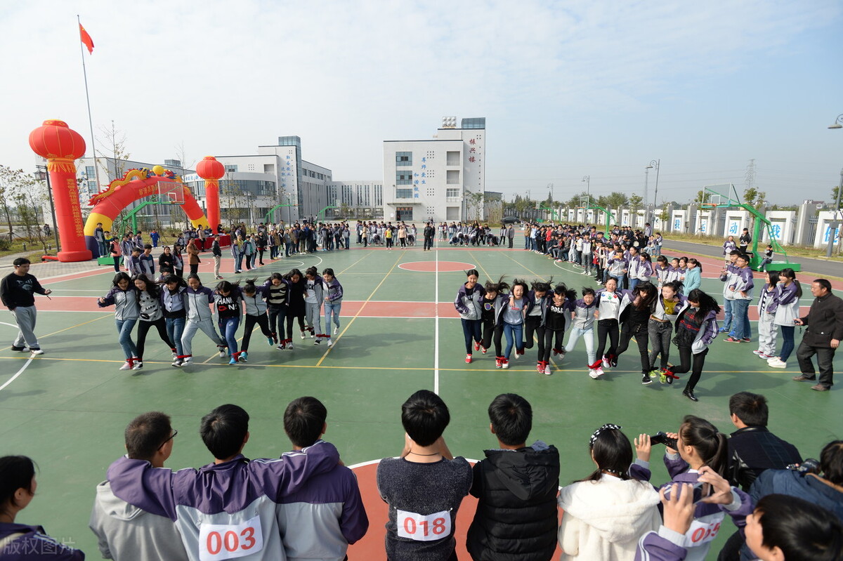 中考没考好怎么办？这4个方向千万要把握住，帮助学生角逐未来