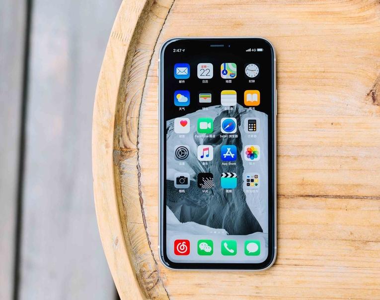 年度手机跳水王：iPhone这款“颜值小刚炮”直降1100，终于等到！