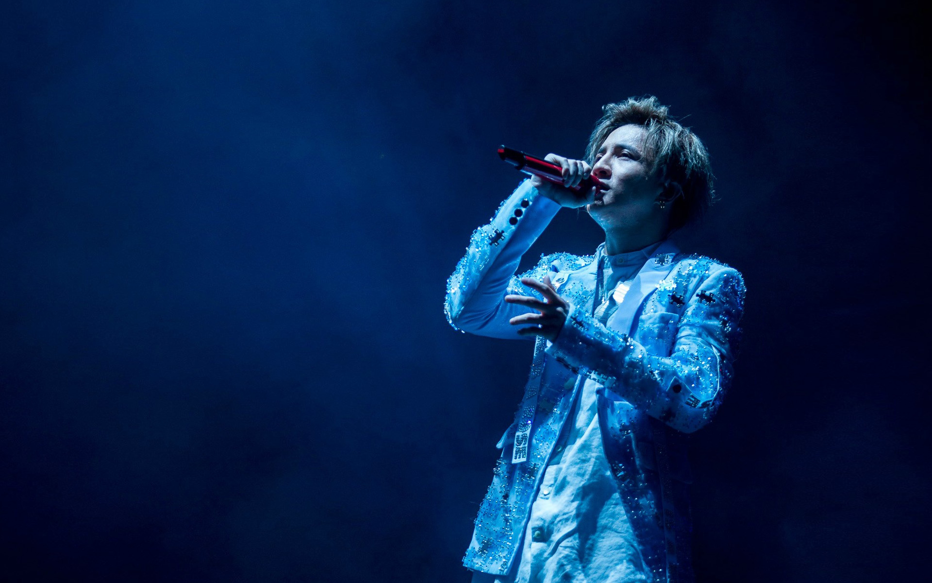 教你三招不用嗓子的唱歌技巧,七个技巧教你如何学会唱歌