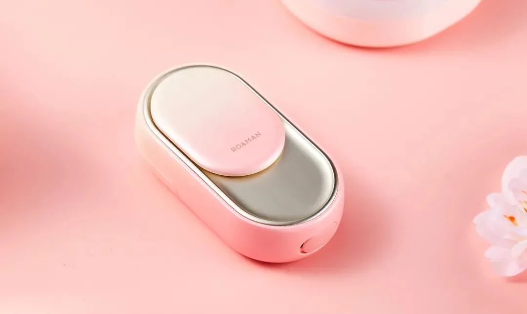 连同事都抢着试的高颜值口喷，用完嘴巴好清新，哈气都是香的