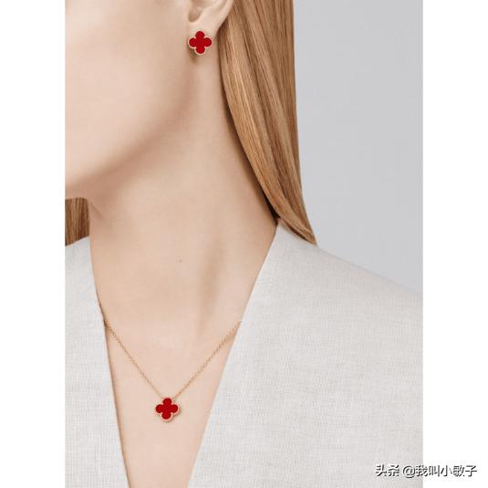 宝格丽和蒂芙尼项链选哪个,宝格丽蒂芙尼卡地亚哪个高端