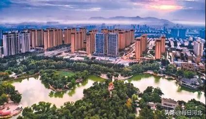 壮丽70年奋斗新时代感悟,壮丽70年奋斗新时代全景
